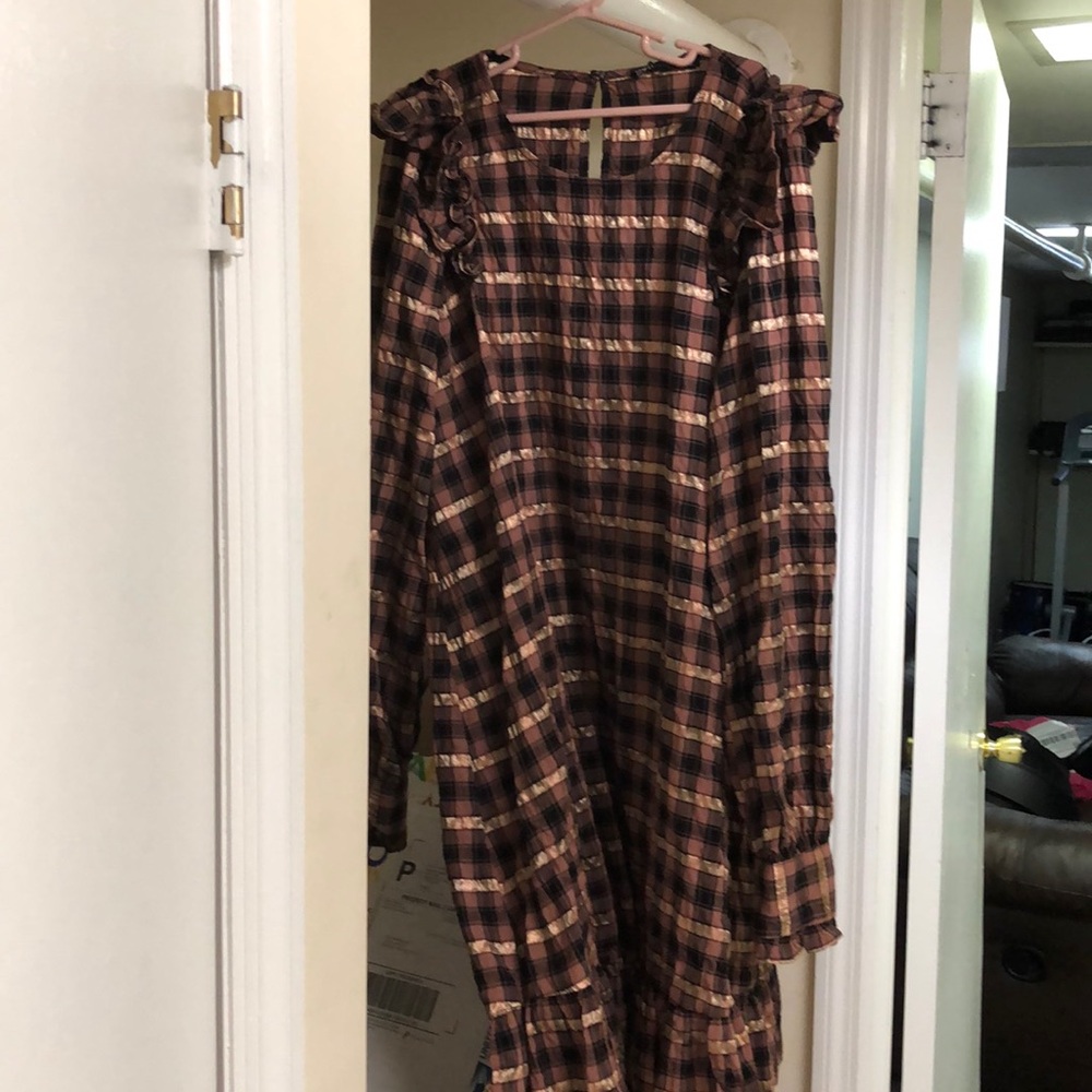 Zara Dress Shiny Plaid w/ Ruffles NWT!! Medium M